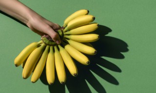 香蕉不能与什么水果一起吃 香蕉和桃子可以一起吃吗