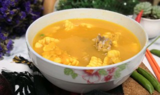红花炖排骨汤有什么功效 红花排骨南瓜浓汤