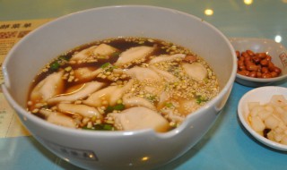 东北酸菜汤饺子的酸汤怎么做 东北酸菜汤饺子的酸汤怎么做的