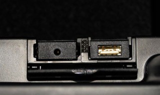 汽车上的usb插口有什么用 汽车上的USB口是做什么用的