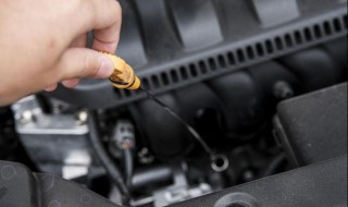 汽车发动机机油检查在停车多少时间最好 了解一下