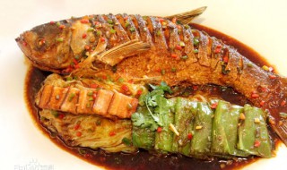生菜焖胖头鱼怎么做 生菜焖胖头鱼