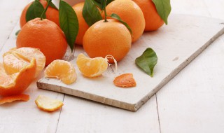 吃完橘子可以吃柿子吗（吃过柿子后可以吃香蕉吗）