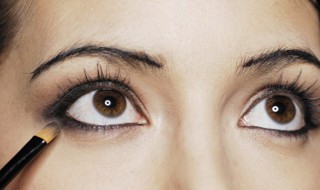 女人左眼角有痣代表什么 女人左眼尾有痣命真的不好吗