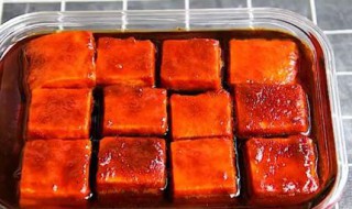 发酵霉豆腐为什么变成了红色 霉豆腐发酵变红是怎么回事