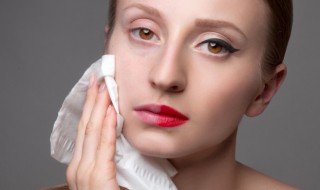 脸部护理方法按摩长斑 脸部护理方法按摩长