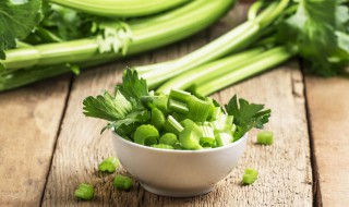 芹菜可以生吃吗降血压快速方法 芹菜可以生吃吗