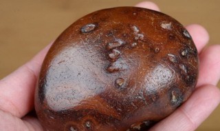 玛瑙原石的鉴别方法 玛瑙原石的鉴别方法视频