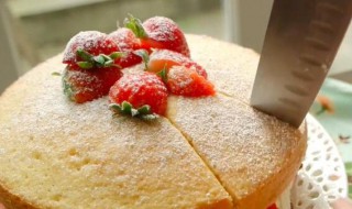 草莓奶油蛋白饼怎么做 草莓奶油蛋糕做法