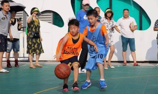 小学生篮球必学技巧 小学生篮球必学技巧有哪些