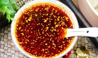 桂林米粉里的辣椒油怎么做好吃 桂林米粉里的辣椒油怎么做