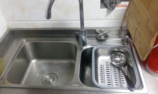厨房洗碗池清洁小技巧 厨房水池洗碗清洗步骤