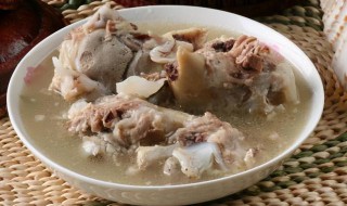 东北酸菜炖大骨头怎么做好吃 炖大骨头怎么做好吃