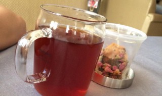 玫瑰花茶冰糖的功效与作用 用玫瑰花冰红茶怎么做