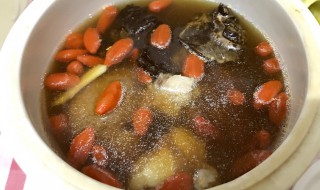 广东猴头菇煲汤的做法（六种人不宜吃猴头菇）