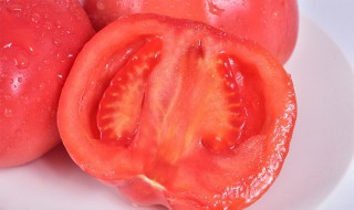 西红柿敷在脸上有什么作用 西红柿敷脸有什么效果?