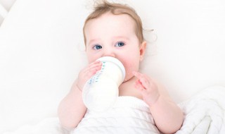 如何选择奶粉 婴幼儿喝什么奶粉好,如何选择奶粉