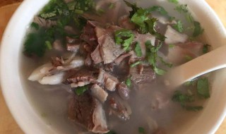 做羊肉汤放什么调料 做羊肉汤放什么调料能使汤变白