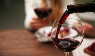 红酒和葡萄酒是一样吗 葡萄酒和红酒的区别是什么