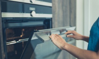 烤箱预热多长时间多少度 烤箱预热多久多少度