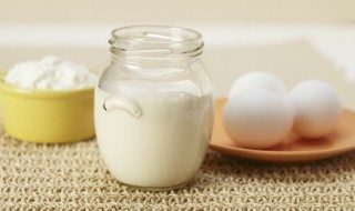 早上牛奶鸡蛋可以减肥吗 早上牛奶鸡蛋可以一起吃吗