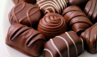 巧克力跟哪些食物不能一起吃 巧克力跟哪些食物不能一起吃呢