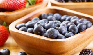 一盒蓝莓125克吃几天 蓝莓怎么吃一天吃多少