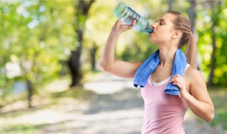 早上怎么喝水最健康减肥 早上怎么喝水最健康