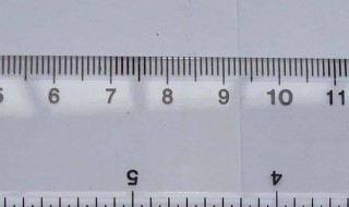 厘米刻度尺读数时要估读到 厘米刻度尺估读到哪一位