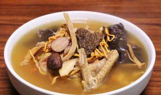 鸽子汤的营养价值 鸽子汤的营养价值及功效与作用禁忌
