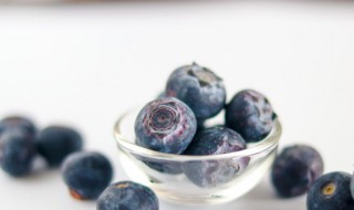 年轻人吃蓝莓有什么禁忌 青少年吃蓝莓有什么好处?