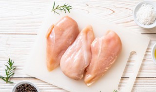 炸鸡胸肉用面粉还是淀粉好 炸鸡胸肉用面粉还是淀粉