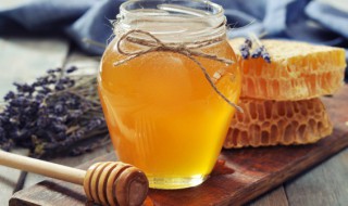 如何判断蜂蜜是否坏了 蜂蜜酸了还能吃吗