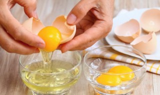 鸡蛋黄一天能吃几个 鸡蛋黄一天能吃几个减肥