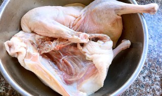 超市里冰冻的半边鸭能吃吗? 超市买的冷冻半边鸭怎么做好吃