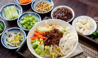 韩国怎么煮面 韩国家庭煮面条的方法