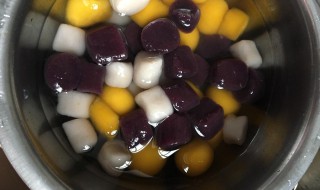 做紫薯芋圆的方法 怎样做紫薯芋圆窍门