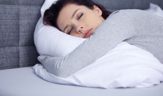 卧室放活性炭能睡觉吗 卧室放活性炭能睡觉吗有毒吗