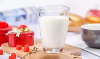 有机奶和纯牛奶的区别是什么 有机奶好还是纯牛奶好