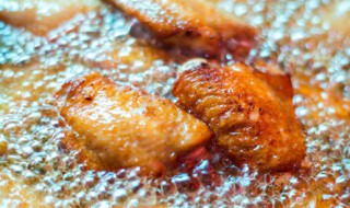 电饼铛烤鸡翅怎么做好吃窍门 电饼铛烤鸡翅的做法