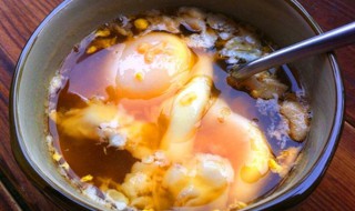 月子酒糟煮鸡蛋的功效 酒糟煮鸡蛋的功效