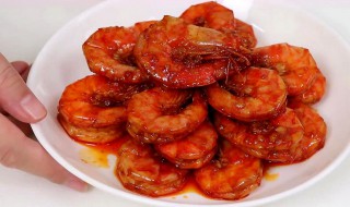 鲁菜油焖大虾的做法 鲁菜油焖大虾的做法视频