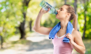 喝水可以降血压吗 平时多喝水可以降血压吗