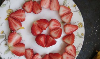 草莓拼盘的制作方法 草莓拼盘的制作方法图片
