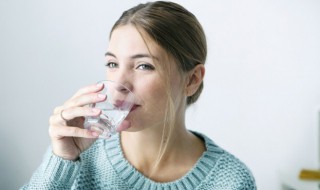 钠钙玻璃杯可以用来喝水吗 钠钙玻璃为什么不建议用