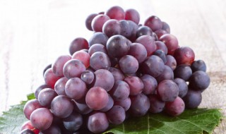 晚上能吃水晶葡萄吗 晚上吃水晶葡萄会发胖吗
