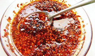 辣椒油怎么做才能又辣又香又红 辣椒油怎么做