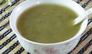 绿豆汤不能和什么一起吃 绿豆汤不能和什么一起吃香哈