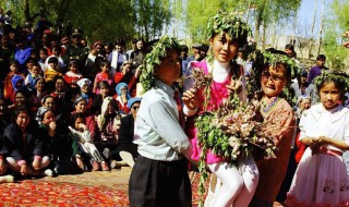 维吾尔族的节日