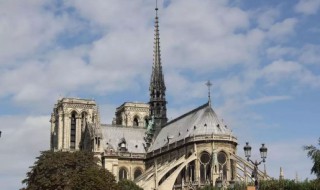 巴黎圣母院的作者是谁写的小说 巴黎圣母院的作者是谁